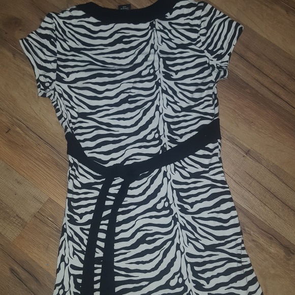 Guess Zebra Print Top - Picture 2 of 4